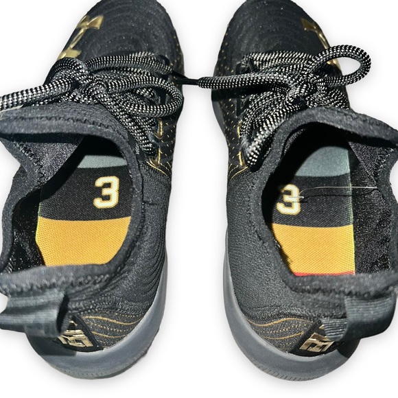 NEW Under Armour UA Harper 4 Low St Black / Gold Baseball Cleats Men’s Size 7 - Picture 8 of 9